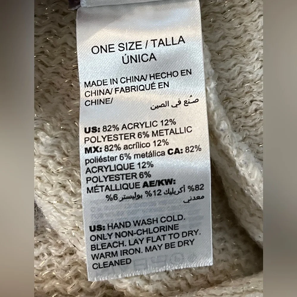 🆕 Chico’s Cream Poncho with Fringe,!one size - Picture 6 of 7